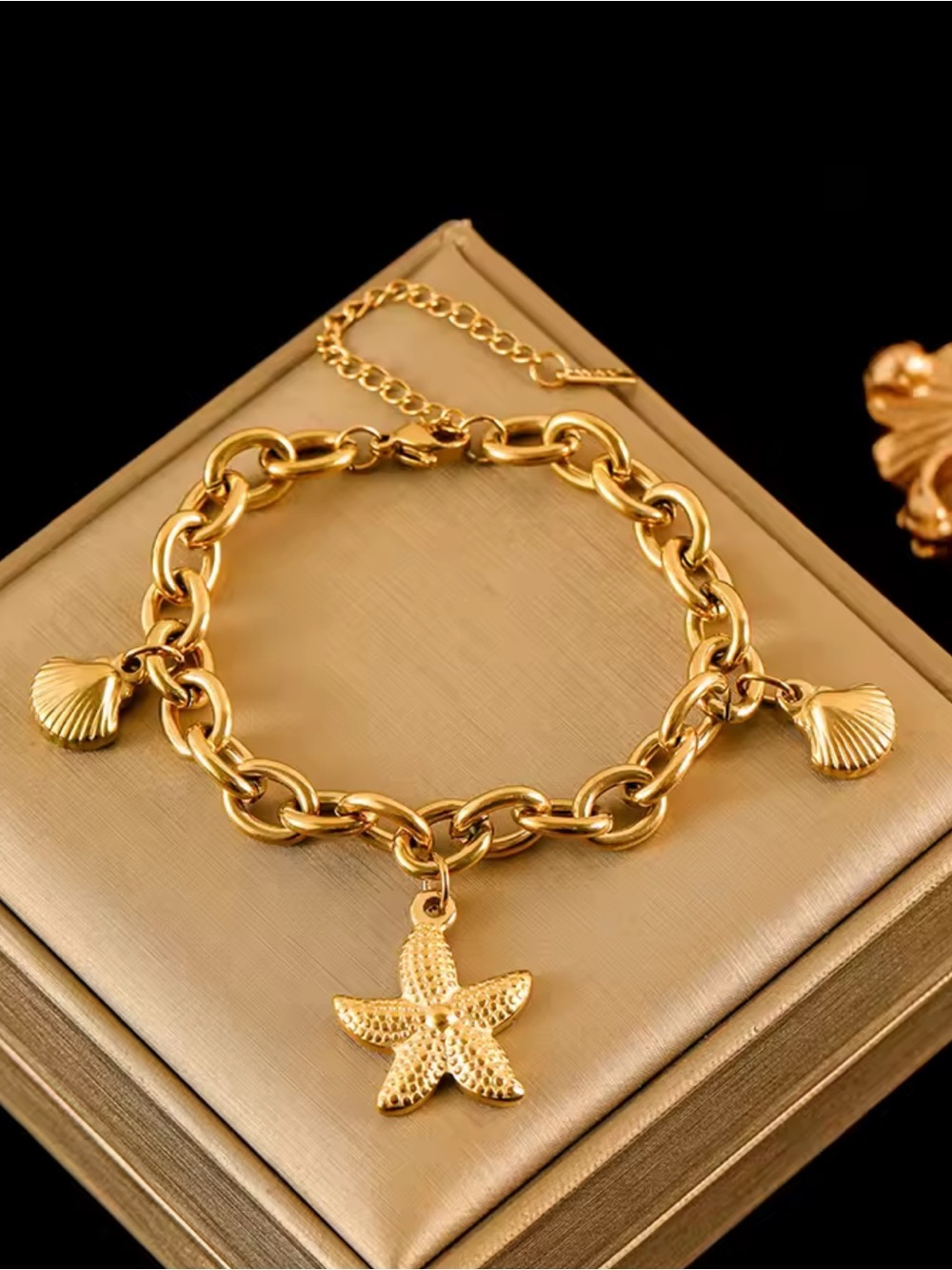 Gold Starfish & Shell Charm Chain Bracelet